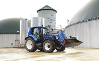 Biomethan-Traktor— eine Option für  energieautarke Landwirtschaftsbetriebe; Bild: New Holland